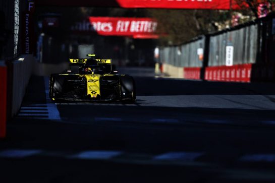 Nico Hulkenberg (GER) Renault F1 Team RS19.
28.04.2019. Formula 1 World Championship, Rd 4, Azerbaijan Grand Prix, Baku Street Circuit, Azerbaijan, Race Day.
- www.xpbimages.com, EMail: requests@xpbimages.com - copy of publication required for printed pictures. Every used picture is fee-liable. © Copyright: Charniaux / XPB Images