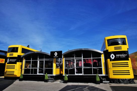 Renault F1 Team motorhome.
09.05.2019. Formula 1 World Championship, Rd 5, Spanish Grand Prix, Barcelona, Spain, Preparation Day.
- www.xpbimages.com, EMail: requests@xpbimages.com - copy of publication required for printed pictures. Every used picture is fee-liable. © Copyright: Batchelor / XPB Images