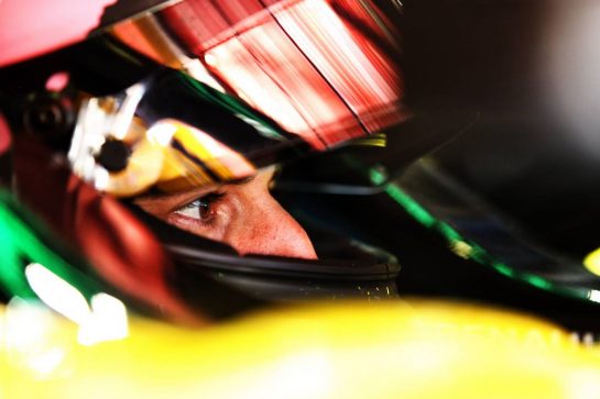 Daniel Ricciardo (AUS) Renault F1 Team RS19.
10.05.2019. Formula 1 World Championship, Rd 5, Spanish Grand Prix, Barcelona, Spain, Practice Day.
- www.xpbimages.com, EMail: requests@xpbimages.com - copy of publication required for printed pictures. Every used picture is fee-liable. © Copyright: Charniaux / XPB Images