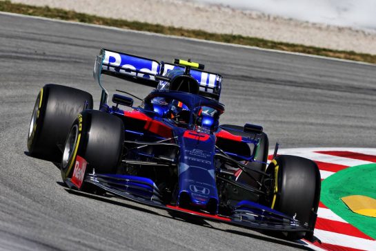 Alexander Albon (THA) Scuderia Toro Rosso STR14.
10.05.2019. Formula 1 World Championship, Rd 5, Spanish Grand Prix, Barcelona, Spain, Practice Day.
- www.xpbimages.com, EMail: requests@xpbimages.com - copy of publication required for printed pictures. Every used picture is fee-liable. © Copyright: Moy / XPB Images