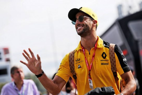 Daniel Ricciardo (AUS) Renault F1 Team.
11.05.2019. Formula 1 World Championship, Rd 5, Spanish Grand Prix, Barcelona, Spain, Qualifying Day.
- www.xpbimages.com, EMail: requests@xpbimages.com - copy of publication required for printed pictures. Every used picture is fee-liable. © Copyright: Batchelor / XPB Images