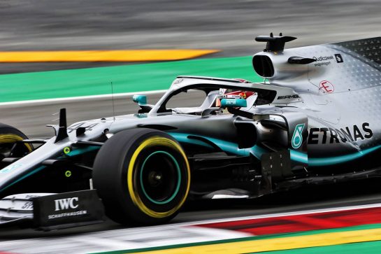 Lewis Hamilton (GBR) Mercedes AMG F1 W10.
11.05.2019. Formula 1 World Championship, Rd 5, Spanish Grand Prix, Barcelona, Spain, Qualifying Day.
 - www.xpbimages.com, EMail: requests@xpbimages.com - copy of publication required for printed pictures. Every used picture is fee-liable. © Copyright: Bearne / XPB Images