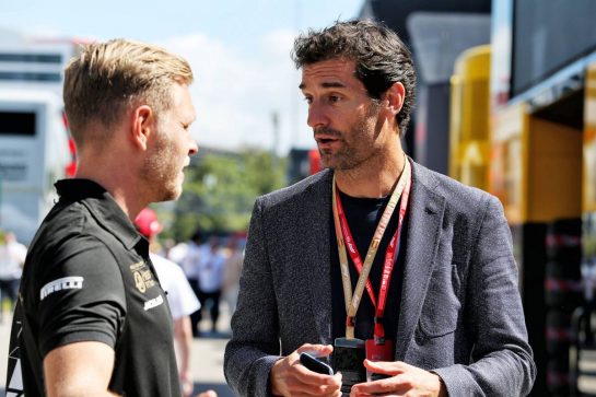 (L to R): Kevin Magnussen (DEN) Haas F1 Team with Mark Webber (AUS) Channel 4 Presenter.
12.05.2019. Formula 1 World Championship, Rd 5, Spanish Grand Prix, Barcelona, Spain, Race Day.
- www.xpbimages.com, EMail: requests@xpbimages.com - copy of publication required for printed pictures. Every used picture is fee-liable. © Copyright: Moy / XPB Images