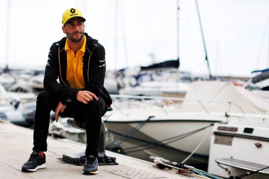 Daniel Ricciardo (AUS) Renault F1 Team.
22.05.2019. Formula 1 World Championship, Rd 6, Monaco Grand Prix, Monte Carlo, Monaco, Preparation Day.
- www.xpbimages.com, EMail: requests@xpbimages.com - copy of publication required for printed pictures. Every used picture is fee-liable. © Copyright: Moy / XPB Images