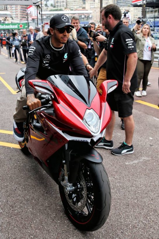 Lewis Hamilton (GBR) Mercedes AMG F1 with his MV Agusta Brutale 800 RR LH44.
22.05.2019. Formula 1 World Championship, Rd 6, Monaco Grand Prix, Monte Carlo, Monaco, Preparation Day.
- www.xpbimages.com, EMail: requests@xpbimages.com - copy of publication required for printed pictures. Every used picture is fee-liable. © Copyright: Batchelor / XPB Images