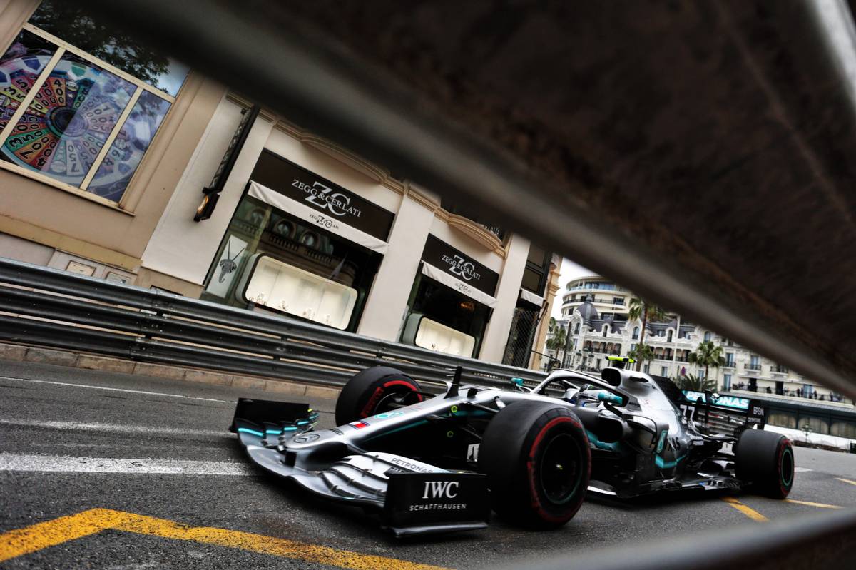 Valtteri Bottas (FIN) Mercedes AMG F1 W10.