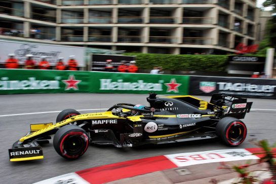 Daniel Ricciardo (AUS) Renault F1 Team RS19.
23.05.2019. Formula 1 World Championship, Rd 6, Monaco Grand Prix, Monte Carlo, Monaco, Practice Day.
- www.xpbimages.com, EMail: requests@xpbimages.com - copy of publication required for printed pictures. Every used picture is fee-liable. © Copyright: Photo4 / XPB Images