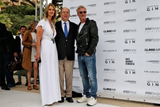 (L to R): Sonia Irvine; HSH Prince Albert of Monaco (MON); and Eddie Irvine (GBR), at the Amber Lounge Fashion Show.
24.05.2019. Formula 1 World Championship, Rd 6, Monaco Grand Prix, Monte Carlo, Monaco, Friday.
- www.xpbimages.com, EMail: requests@xpbimages.com - copy of publication required for printed pictures. Every used picture is fee-liable. © Copyright: Batchelor / XPB Images
