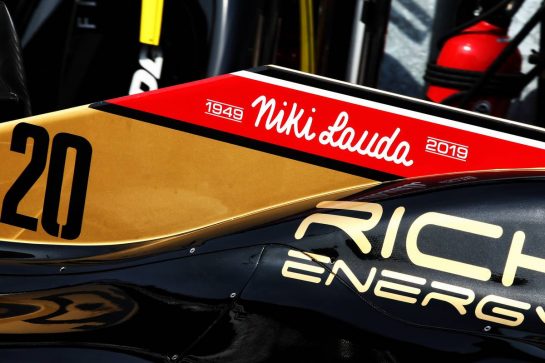 Haas VF-19 - tribute to Niki Lauda.
25.05.2019. Formula 1 World Championship, Rd 6, Monaco Grand Prix, Monte Carlo, Monaco, Qualifying Day.
- www.xpbimages.com, EMail: requests@xpbimages.com - copy of publication required for printed pictures. Every used picture is fee-liable. © Copyright: Batchelor / XPB Images