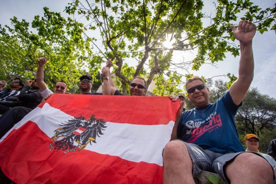 Fans.
25.05.2019. Formula 1 World Championship, Rd 6, Monaco Grand Prix, Monte Carlo, Monaco, Qualifying Day.
- www.xpbimages.com, EMail: requests@xpbimages.com - copy of publication required for printed pictures. Every used picture is fee-liable. © Copyright: Bearne / XPB Images