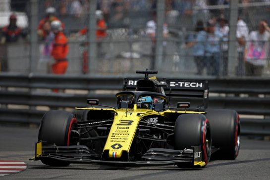 Daniel Ricciardo (AUS), Renault F1 Team 
25.05.2019. Formula 1 World Championship, Rd 6, Monaco Grand Prix, Monte Carlo, Monaco, Qualifying Day.
- www.xpbimages.com, EMail: requests@xpbimages.com - copy of publication required for printed pictures. Every used picture is fee-liable. © Copyright: Charniaux / XPB Images