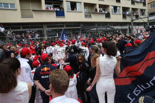 The drivers during a minutes silence in memory of Niki Lauda.
26.05.2019. Formula 1 World Championship, Rd 6, Monaco Grand Prix, Monte Carlo, Monaco, Race Day.
- www.xpbimages.com, EMail: requests@xpbimages.com - copy of publication required for printed pictures. Every used picture is fee-liable. © Copyright: Batchelor / XPB Images