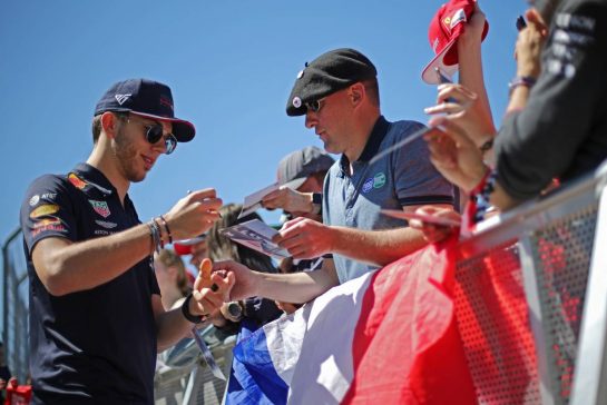 Pierre Gasly (FRA), Red Bull Racing 
06.06.2019. Formula 1 World Championship, Rd 7, Canadian Grand Prix, Montreal, Canada, Preparation Day.
- www.xpbimages.com, EMail: requests@xpbimages.com - copy of publication required for printed pictures. Every used picture is fee-liable. © Copyright: Charniaux / XPB Images