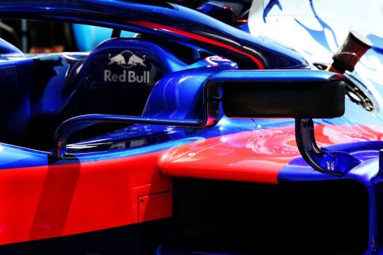 Scuderia Toro Rosso STR14 wing mirror detail.
06.06.2019. Formula 1 World Championship, Rd 7, Canadian Grand Prix, Montreal, Canada, Preparation Day.
- www.xpbimages.com, EMail: requests@xpbimages.com - copy of publication required for printed pictures. Every used picture is fee-liable. © Copyright: Batchelor / XPB Images