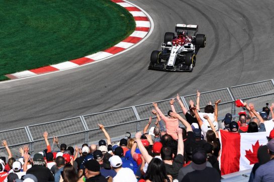 Kimi Raikkonen (FIN) Alfa Romeo Racing C38.
07.06.2019. Formula 1 World Championship, Rd 5, Spanish Grand Prix, Barcelona, Spain, Practice Day.
- www.xpbimages.com, EMail: requests@xpbimages.com - copy of publication required for printed pictures. Every used picture is fee-liable. © Copyright: Price / XPB Images
