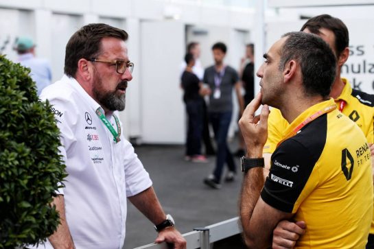 (L to R): Gwen Lagrue, Head of Mercedes AMG Driver Development, with Cyril Abiteboul (FRA) Renault Sport F1 Managing Director.
07.06.2019. Formula 1 World Championship, Rd 5, Spanish Grand Prix, Barcelona, Spain, Practice Day.
- www.xpbimages.com, EMail: requests@xpbimages.com - copy of publication required for printed pictures. Every used picture is fee-liable. © Copyright: Batchelor / XPB Images