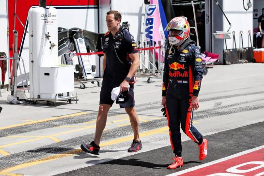 Max Verstappen (NLD) Red Bull Racing knocked out of Q2 in qualifying.
08.06.2019. Formula 1 World Championship, Rd 7, Canadian Grand Prix, Montreal, Canada, Qualifying Day.
- www.xpbimages.com, EMail: requests@xpbimages.com - copy of publication required for printed pictures. Every used picture is fee-liable. © Copyright: Batchelor / XPB Images