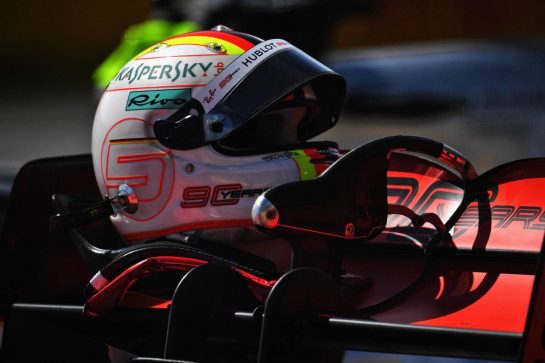 The helmet of Sebastian Vettel (GER) Ferrari SF90.
08.06.2019. Formula 1 World Championship, Rd 7, Canadian Grand Prix, Montreal, Canada, Qualifying Day.
- www.xpbimages.com, EMail: requests@xpbimages.com - copy of publication required for printed pictures. Every used picture is fee-liable. © Copyright: Price / XPB Images