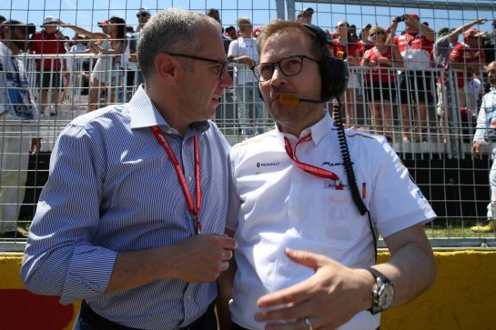 (L to R): Stefano Domenicali (ITA) FIA Single-Seater Commission President with Andreas Seidl, McLaren Managing Director on the grid.
09.06.2019. Formula 1 World Championship, Rd 7, Canadian Grand Prix, Montreal, Canada, Race Day.
- www.xpbimages.com, EMail: requests@xpbimages.com - copy of publication required for printed pictures. Every used picture is fee-liable. © Copyright: Batchelor / XPB Images