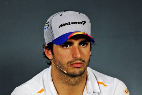Carlos Sainz Jr (ESP) McLaren in the FIA Press Conference.
20.06.2019. Formula 1 World Championship, Rd 8, French Grand Prix, Paul Ricard, France, Preparation Day.
- www.xpbimages.com, EMail: requests@xpbimages.com - copy of publication required for printed pictures. Every used picture is fee-liable. © Copyright: Moy / XPB Images