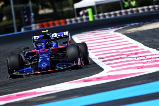 Alexander Albon (THA) Scuderia Toro Rosso STR14.
22.06.2019. Formula 1 World Championship, Rd 8, French Grand Prix, Paul Ricard, France, Qualifying Day.
- www.xpbimages.com, EMail: requests@xpbimages.com - copy of publication required for printed pictures. Every used picture is fee-liable. © Copyright: Moy / XPB Images
