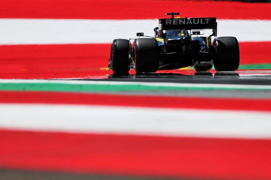 Nico Hulkenberg (GER) Renault F1 Team RS19.
28.06.2019. Formula 1 World Championship, Rd 9, Austrian Grand Prix, Spielberg, Austria, Practice Day.
- www.xpbimages.com, EMail: requests@xpbimages.com - copy of publication required for printed pictures. Every used picture is fee-liable. © Copyright: Moy / XPB Images
