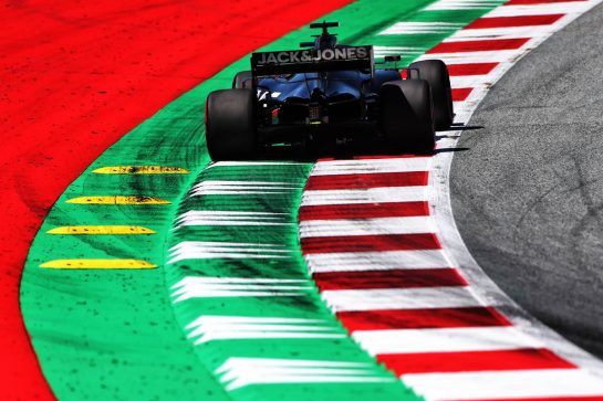 Romain Grosjean (FRA) Haas F1 Team VF-19.
28.06.2019. Formula 1 World Championship, Rd 9, Austrian Grand Prix, Spielberg, Austria, Practice Day.
- www.xpbimages.com, EMail: requests@xpbimages.com - copy of publication required for printed pictures. Every used picture is fee-liable. © Copyright: Moy / XPB Images