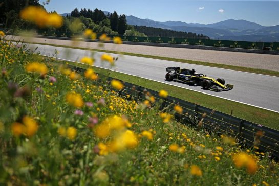 Daniel Ricciardo (AUS), Renault F1 Team 
28.06.2019. Formula 1 World Championship, Rd 9, Austrian Grand Prix, Spielberg, Austria, Practice Day.
- www.xpbimages.com, EMail: requests@xpbimages.com - copy of publication required for printed pictures. Every used picture is fee-liable. © Copyright: Charniaux / XPB Images