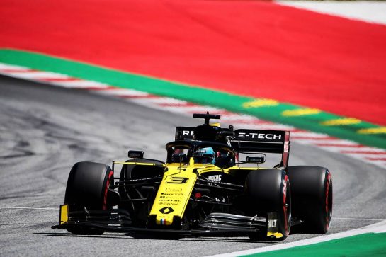 Daniel Ricciardo (AUS) Renault F1 Team RS19.
28.06.2019. Formula 1 World Championship, Rd 9, Austrian Grand Prix, Spielberg, Austria, Practice Day.
- www.xpbimages.com, EMail: requests@xpbimages.com - copy of publication required for printed pictures. Every used picture is fee-liable. © Copyright: Photo4 / XPB Images