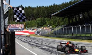 Verstappen snatches late victory from Leclerc in Austria