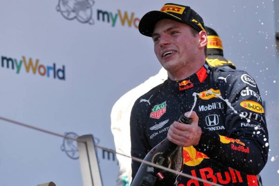 Race winner Max Verstappen (NLD) Red Bull Racing celebrates on the podium.
30.06.2019 Formula 1 World Championship, Rd 9, Austrian Grand Prix, Spielberg, Austria, Race Day.
- www.xpbimages.com, EMail: requests@xpbimages.com - copy of publication required for printed pictures. Every used picture is fee-liable. © Copyright: Moy / XPB Images