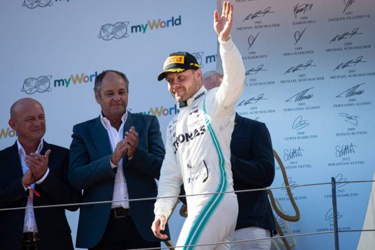 Valtteri Bottas (FIN) Mercedes AMG F1 celebrates his third position on the podium.
30.06.2019 Formula 1 World Championship, Rd 9, Austrian Grand Prix, Spielberg, Austria, Race Day.
- www.xpbimages.com, EMail: requests@xpbimages.com - copy of publication required for printed pictures. Every used picture is fee-liable. © Copyright: Bearne / XPB Images