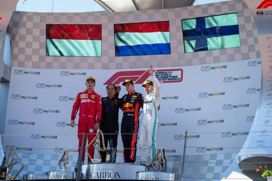 The podium (L to R): Charles Leclerc (MON) Ferrari, second; Toyoharu Tanabe (JPN) Honda Racing F1 Technical Director; Max Verstappen (NLD) Red Bull Racing, race winner; Valtteri Bottas (FIN) Mercedes AMG F1, third.
30.06.2019 Formula 1 World Championship, Rd 9, Austrian Grand Prix, Spielberg, Austria, Race Day.
- www.xpbimages.com, EMail: requests@xpbimages.com - copy of publication required for printed pictures. Every used picture is fee-liable. © Copyright: Bearne / XPB Images