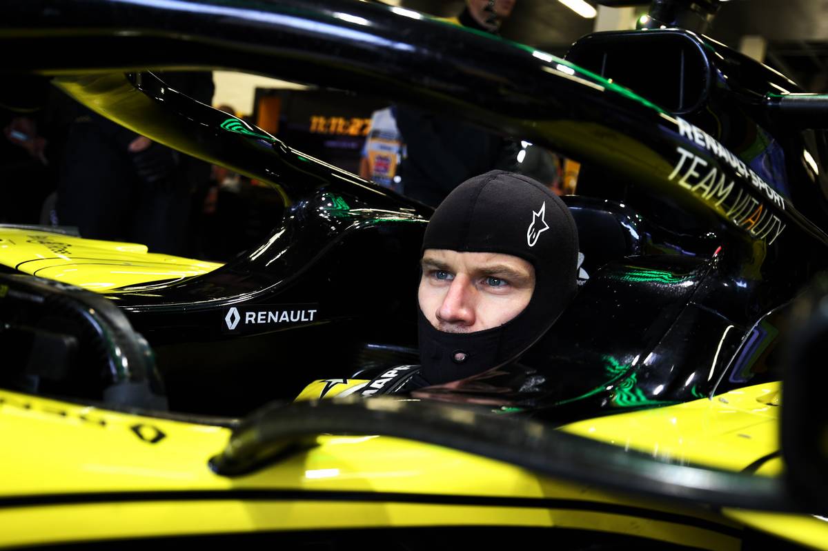 Nico Hulkenberg (GER) Renault F1 Team RS19.