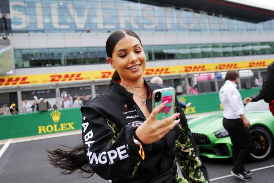 Mabel (GBR) Singer and Songwriter.
13.07.2019. Formula 1 World Championship, Rd 10, British Grand Prix, Silverstone, England, Qualifying Day.
 - www.xpbimages.com, EMail: requests@xpbimages.com - copy of publication required for printed pictures. Every used picture is fee-liable. © Copyright: Bearne / XPB Images