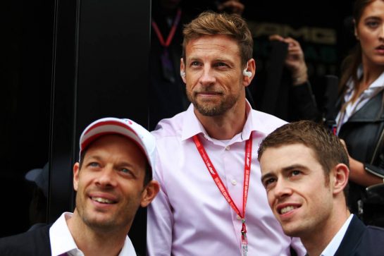 Jenson Button (GBR) Sky Sports F1 Presenter with Alex Wurz (AUT) and Paul di Resta (GBR) Sky Sports F1 Presenter.
14.07.2019. Formula 1 World Championship, Rd 10, British Grand Prix, Silverstone, England, Race Day.
- www.xpbimages.com, EMail: requests@xpbimages.com - copy of publication required for printed pictures. Every used picture is fee-liable. © Copyright: Moy / XPB Images