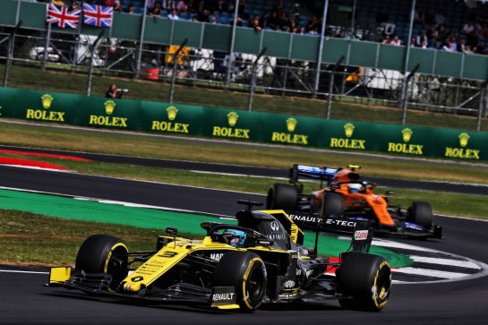 Daniel Ricciardo (AUS) Renault F1 Team RS19.
14.07.2019. Formula 1 World Championship, Rd 10, British Grand Prix, Silverstone, England, Race Day.
- www.xpbimages.com, EMail: requests@xpbimages.com - copy of publication required for printed pictures. Every used picture is fee-liable. © Copyright: Batchelor / XPB Images