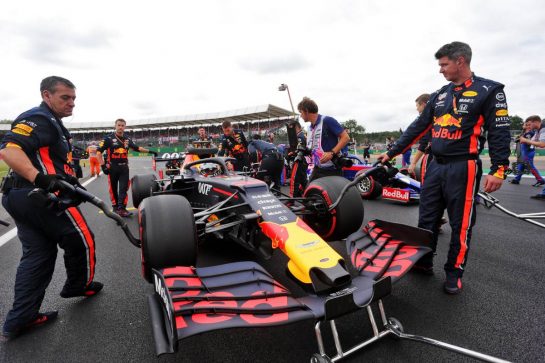 Max Verstappen (NLD) Red Bull Racing RB15 on the grid.
14.07.2019. Formula 1 World Championship, Rd 10, British Grand Prix, Silverstone, England, Race Day.
 - www.xpbimages.com, EMail: requests@xpbimages.com - copy of publication required for printed pictures. Every used picture is fee-liable. © Copyright: Bearne / XPB Images