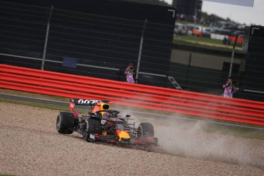 Sebastian Vettel (GER) Ferrari SF90 crashes into the back of Max Verstappen (NLD) Red Bull Racing RB15.14.07.2019. Formula 1 World Championship, Rd 10, British Grand Prix, Silverstone, England, Race Day.- www.xpbimages.com, EMail: requests@xpbimages.com - copy of publication required for printed pictures. Every used picture is fee-liable. © Copyright: Batchelor / XPB Images