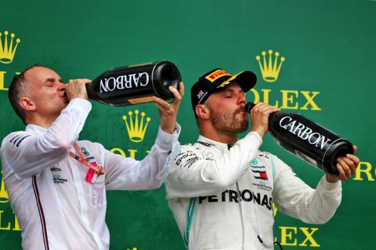Valtteri Bottas (FIN) Mercedes AMG F1 celebrates his second position on the podium.
14.07.2019. Formula 1 World Championship, Rd 10, British Grand Prix, Silverstone, England, Race Day.
- www.xpbimages.com, EMail: requests@xpbimages.com - copy of publication required for printed pictures. Every used picture is fee-liable. © Copyright: Moy / XPB Images