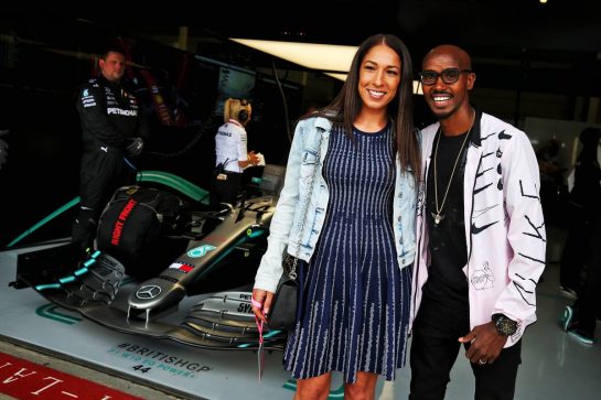 Sir Mo Farah (GBR) Athlete with his wife Lady Tania Farah (GBR).
14.07.2019. Formula 1 World Championship, Rd 10, British Grand Prix, Silverstone, England, Race Day.
- www.xpbimages.com, EMail: requests@xpbimages.com - copy of publication required for printed pictures. Every used picture is fee-liable. © Copyright: Moy / XPB Images