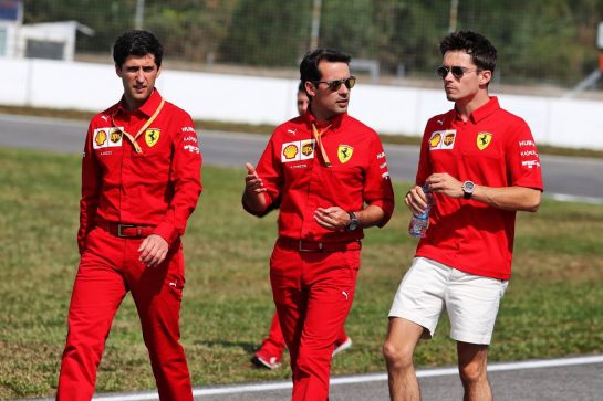 Charles Leclerc (MON) Ferrari walks the circuit with the team.
25.07.2019. Formula 1 World Championship, Rd 11, German Grand Prix, Hockenheim, Germany, Preparation Day.
- www.xpbimages.com, EMail: requests@xpbimages.com - copy of publication required for printed pictures. Every used picture is fee-liable. © Copyright: Moy / XPB Images