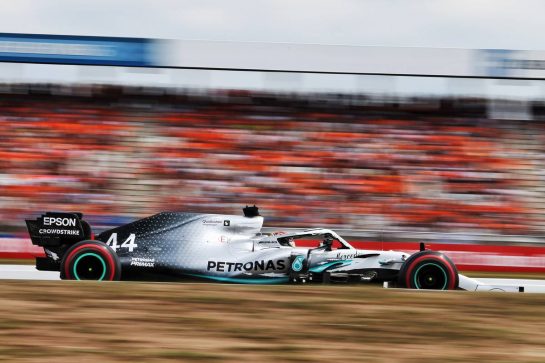 Lewis Hamilton (GBR) Mercedes AMG F1 W10.
27.07.2019. Formula 1 World Championship, Rd 11, German Grand Prix, Hockenheim, Germany, Qualifying Day.
- www.xpbimages.com, EMail: requests@xpbimages.com - copy of publication required for printed pictures. Every used picture is fee-liable. © Copyright: Moy / XPB Images