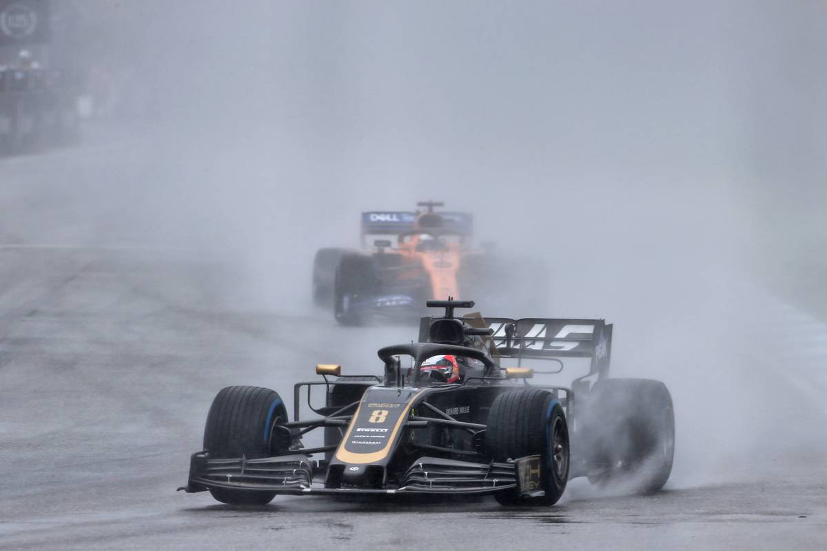 Romain Grosjean (FRA) Haas F1 Team VF-19.