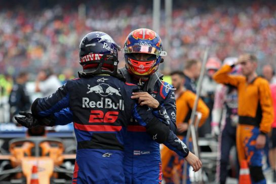 Daniil Kvyat (RUS), Scuderia Toro Rosso and Alexander Albon (THA), Scuderia Toro Rosso 
28.07.2019. Formula 1 World Championship, Rd 11, German Grand Prix, Hockenheim, Germany, Race Day.
- www.xpbimages.com, EMail: requests@xpbimages.com - copy of publication required for printed pictures. Every used picture is fee-liable. © Copyright: Charniaux / XPB Images