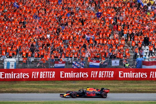 Race winner Max Verstappen (NLD) Red Bull Racing celebrates at the end of the race.
28.07.2019. Formula 1 World Championship, Rd 11, German Grand Prix, Hockenheim, Germany, Race Day.
- www.xpbimages.com, EMail: requests@xpbimages.com - copy of publication required for printed pictures. Every used picture is fee-liable. © Copyright: Moy / XPB Images