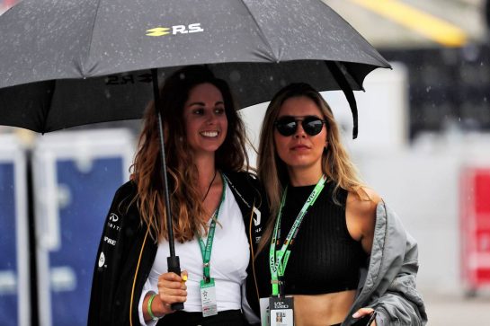 Victoria Swarovski (AUT) (Right) Singer.
28.07.2019. Formula 1 World Championship, Rd 11, German Grand Prix, Hockenheim, Germany, Race Day.
- www.xpbimages.com, EMail: requests@xpbimages.com - copy of publication required for printed pictures. Every used picture is fee-liable. © Copyright: Photo4 / XPB Images