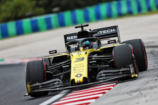 Daniel Ricciardo (AUS) Renault F1 Team RS19.
02.08.2019. Formula 1 World Championship, Rd 12, Hungarian Grand Prix, Budapest, Hungary, Practice Day.
- www.xpbimages.com, EMail: requests@xpbimages.com - copy of publication required for printed pictures. Every used picture is fee-liable. © Copyright: Moy / XPB Images