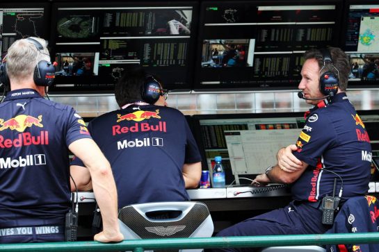 Christian Horner (GBR) Red Bull Racing Team Principal.
02.08.2019. Formula 1 World Championship, Rd 12, Hungarian Grand Prix, Budapest, Hungary, Practice Day.
- www.xpbimages.com, EMail: requests@xpbimages.com - copy of publication required for printed pictures. Every used picture is fee-liable. © Copyright: Batchelor / XPB Images