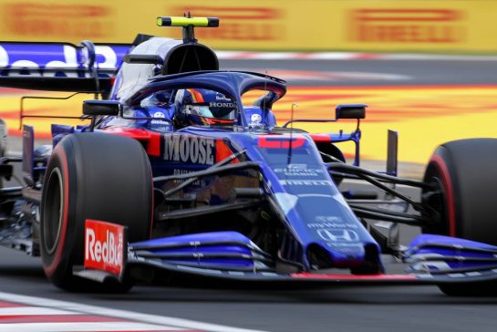 Alexander Albon (THA), Scuderia Toro Rosso 
03.08.2019. Formula 1 World Championship, Rd 12, Hungarian Grand Prix, Budapest, Hungary, Qualifying Day.
- www.xpbimages.com, EMail: requests@xpbimages.com - copy of publication required for printed pictures. Every used picture is fee-liable. © Copyright: Charniaux / XPB Images